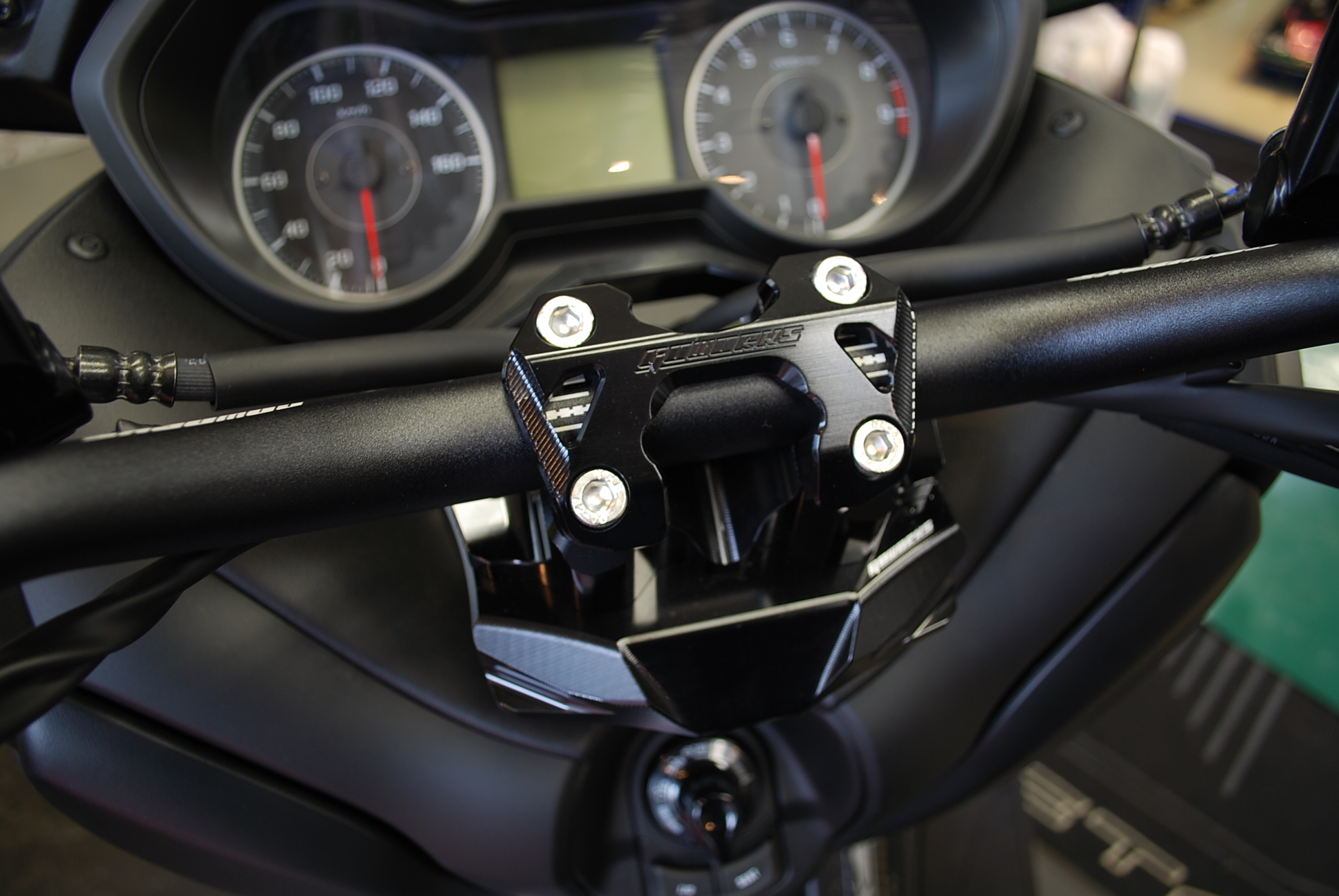 X-MAX 改　ローダウン　バーハン 023